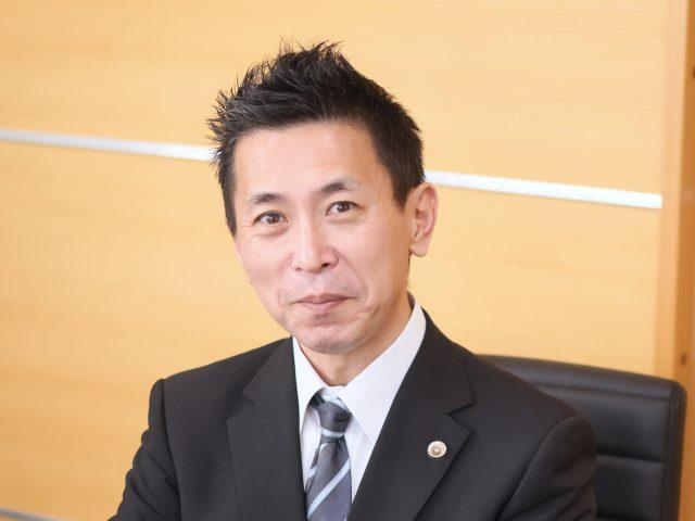 弁護士　濵田諭